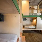 Podshare Hollywood