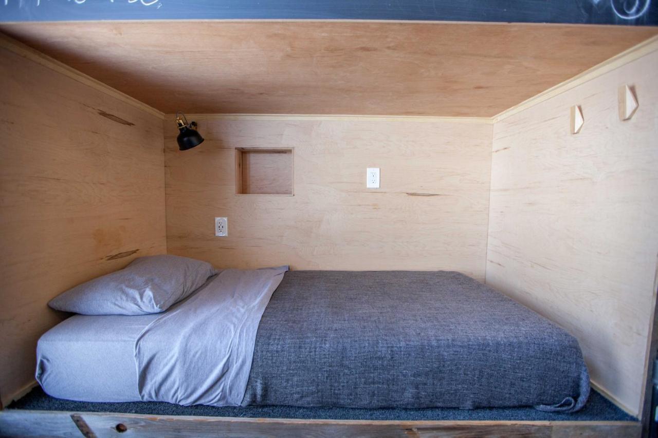 Podshare Hollywood *